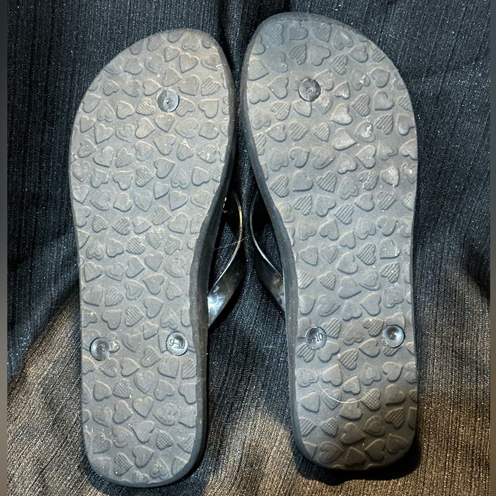 Brighton Black & Cream Rhinestone Animal Print Flip Flops 9-10 - Picture 4 of 6